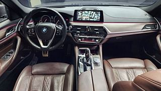 BMW 5-SERIES G30 2017