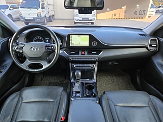 HYUNDAI GRANDEUR IG 2017