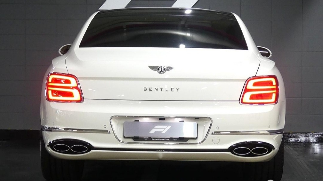 BENTLEY FLYING SPUR 2022