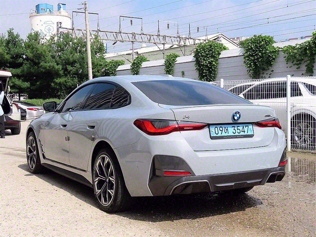 BMW I4 2023