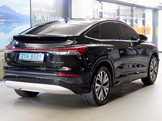 AUDI Q4 E-TRON F4 2023