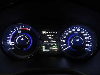 HYUNDAI GRANDEUR HG HYBRID 2016