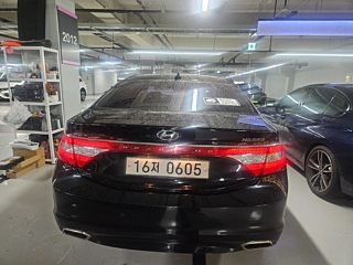 HYUNDAI GRANDEUR HG 2016