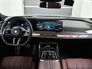 BMW 7-SERIES G70 2024