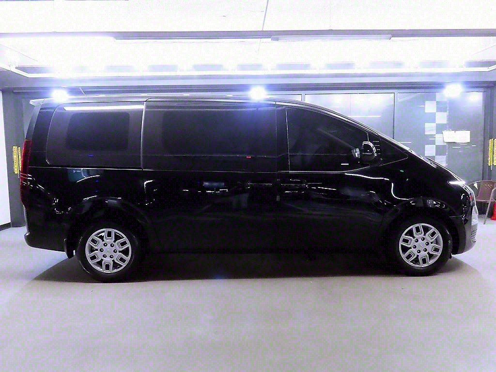 HYUNDAI STARIA 2022