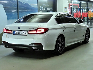 BMW 5-SERIES G30 2022
