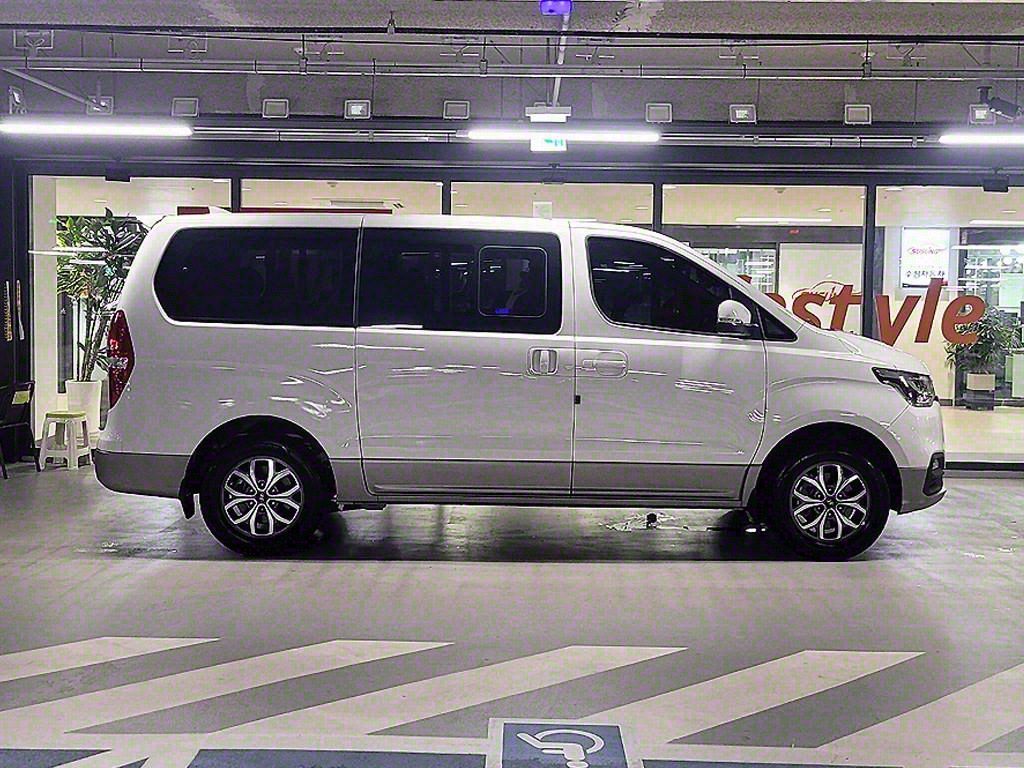 HYUNDAI STAREX GRAND 2020
