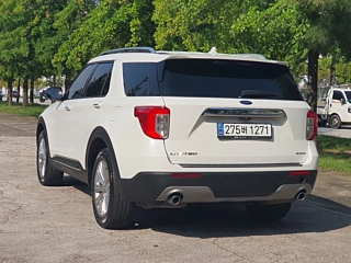 FORD EXPLORER 2023