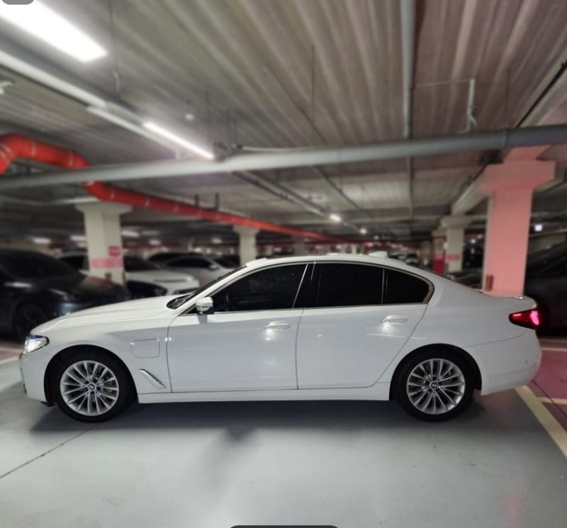 BMW 5-SERIES G30 2021