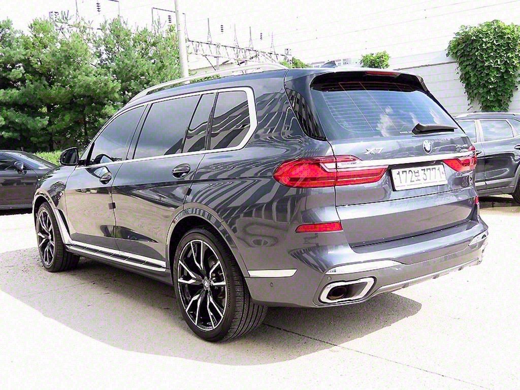 BMW X7 G07 2020