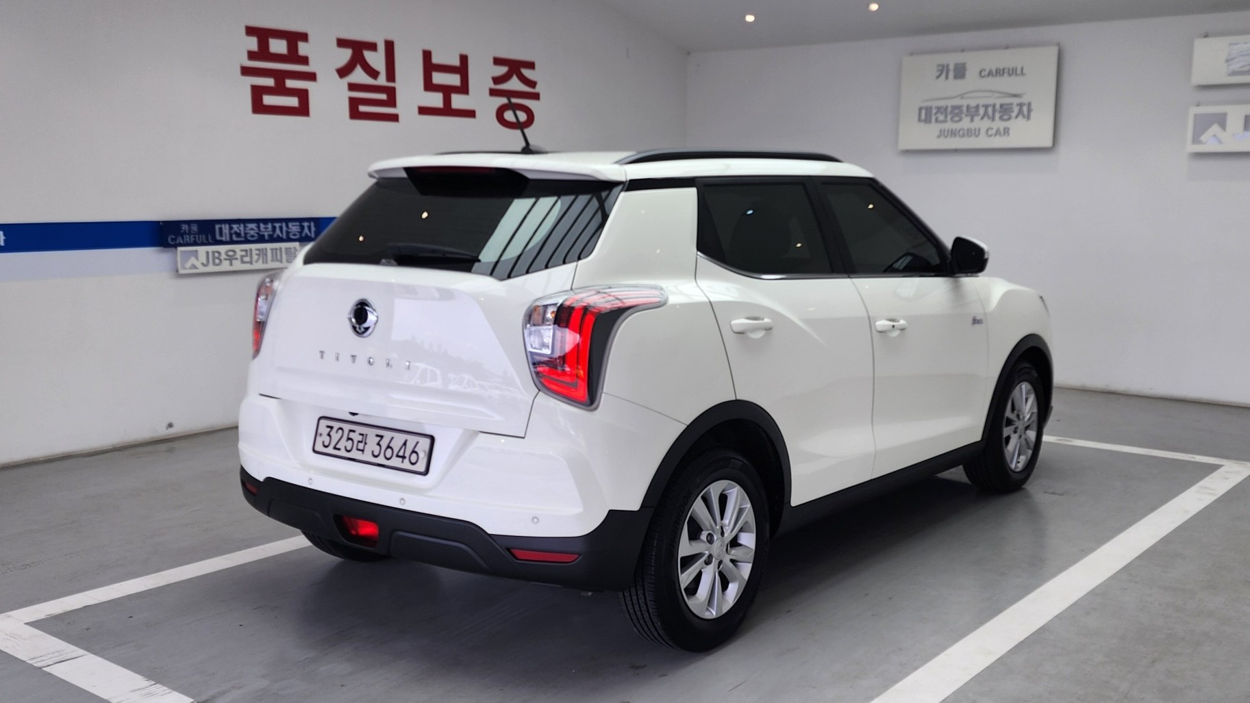 SSANGYONG TIVOLI VERY NEW 2020