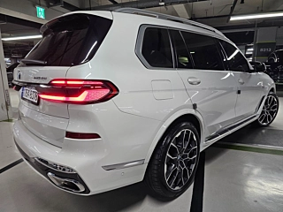 BMW X7 G07 2024