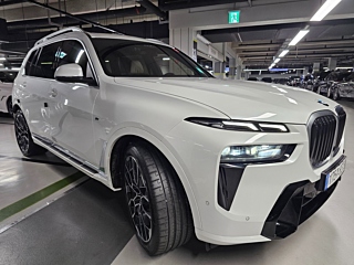 BMW X7 G07 2024