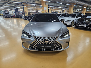 LEXUS ES300H 2025