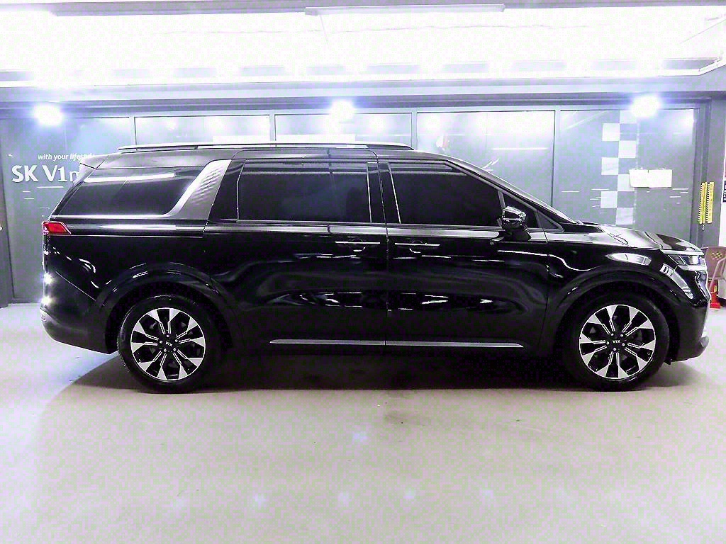 KIA CARNIVAL 2021