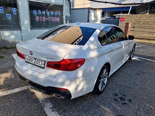 BMW 5-SERIES G30 2017