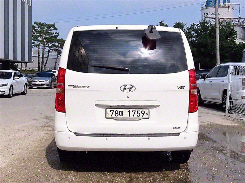 HYUNDAI STAREX GRAND 2015