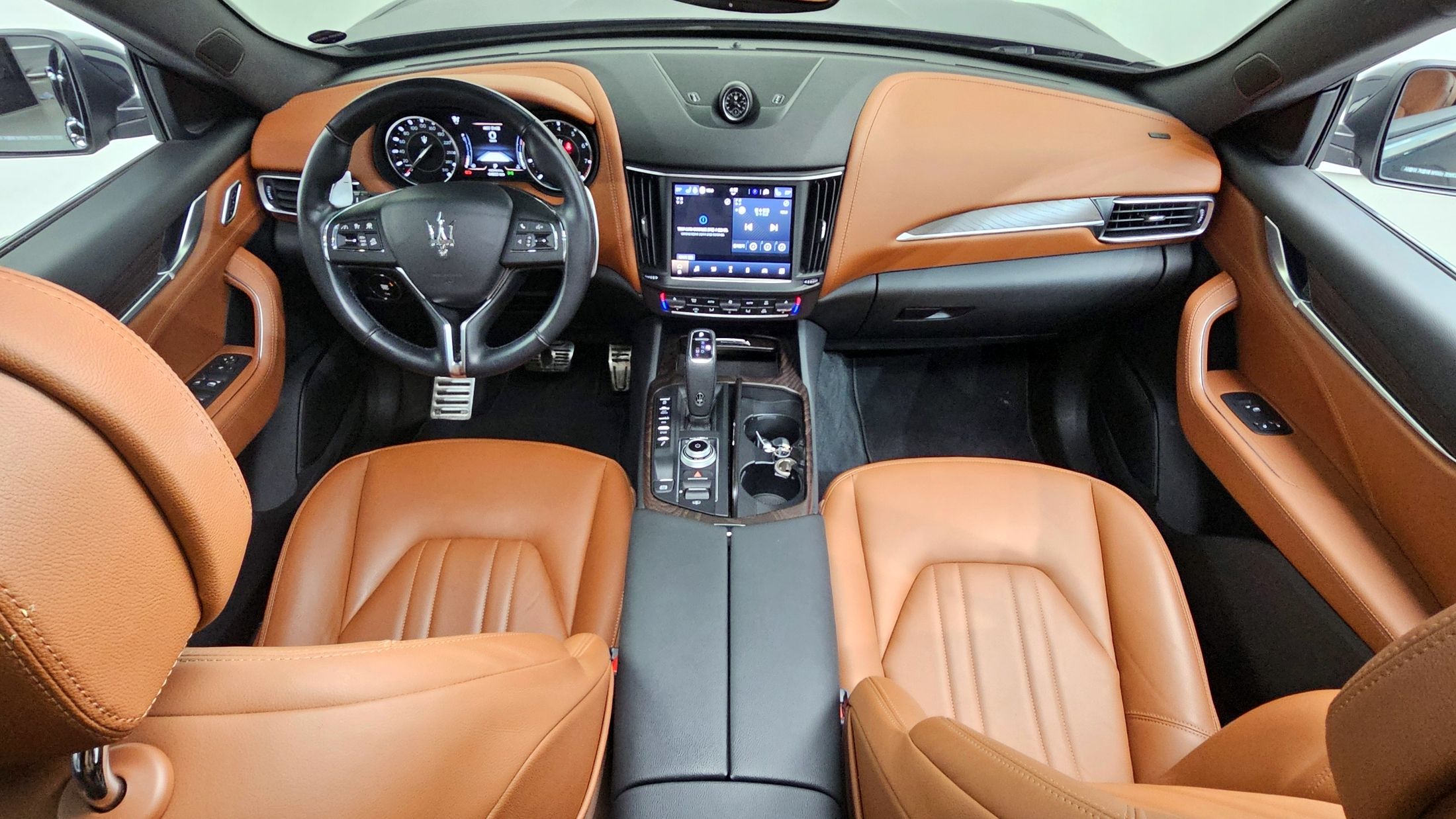 MASERATI LEVANTE 2022