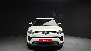 SSANGYONG TIVOLI VERY NEW 2021