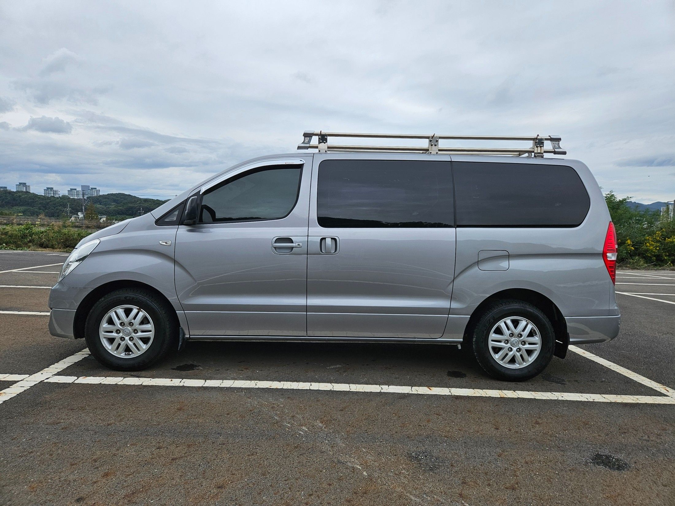 HYUNDAI STAREX GRAND 2016