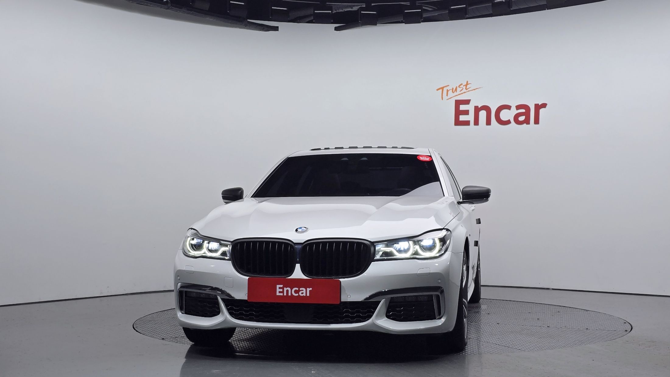 BMW 7-SERIES G11 2017