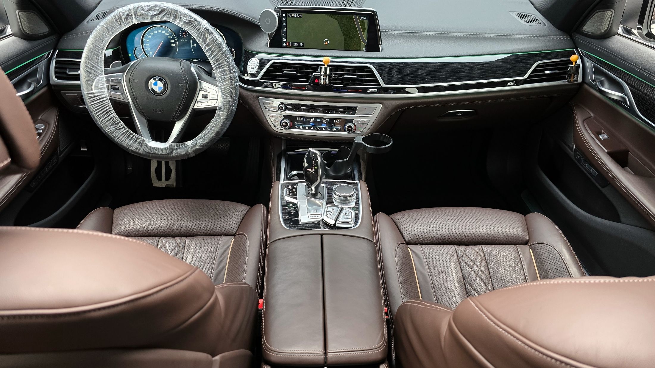 BMW 7-SERIES G11 2017