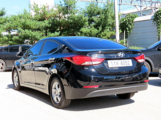 HYUNDAI AVANTE 2015