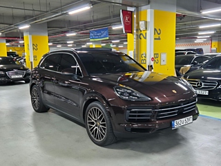 PORSCHE CAYENNE PO536 2021