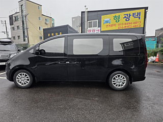 HYUNDAI STARIA 2022