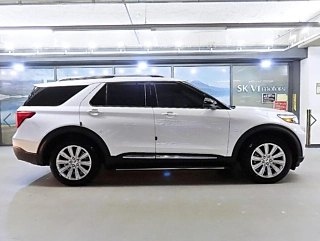 FORD EXPLORER 2021