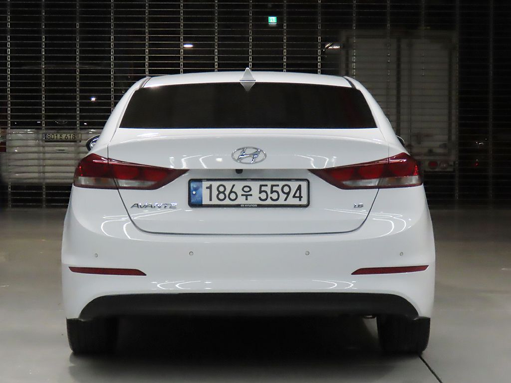 HYUNDAI AVANTE AD 2018