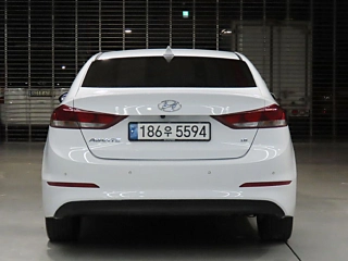 HYUNDAI AVANTE AD 2018