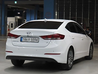 HYUNDAI AVANTE AD 2018