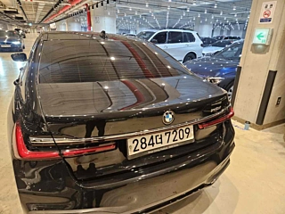 BMW 7-SERIES G11 2020