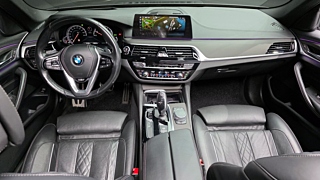 BMW 5-SERIES G30 2017