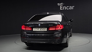 BMW 5-SERIES G30 2017