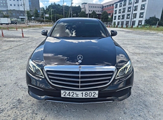 MERCEDES BENZ E-CLASS W213 2019