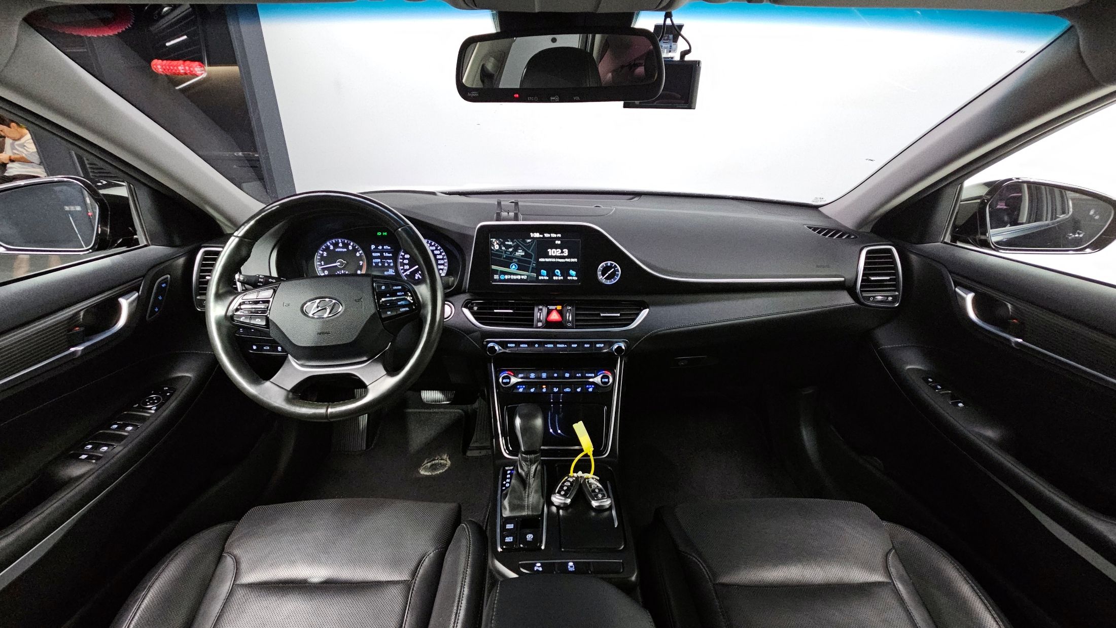 HYUNDAI GRANDEUR IG 2017