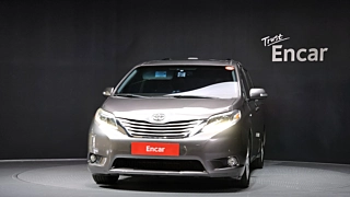 TOYOTA SIENNA 2016