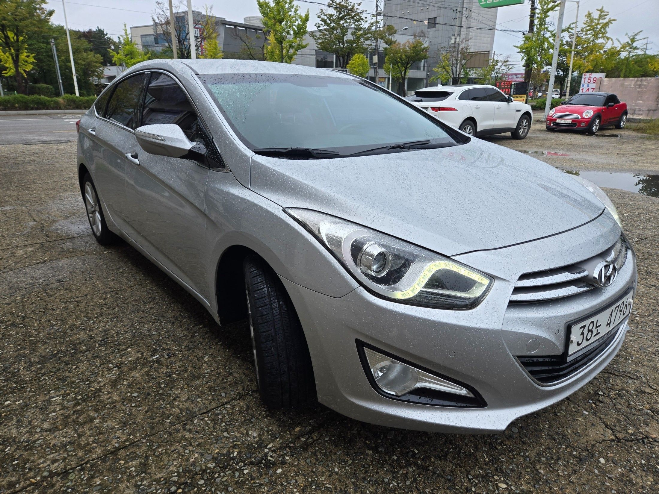HYUNDAI I40 SALOON 2012