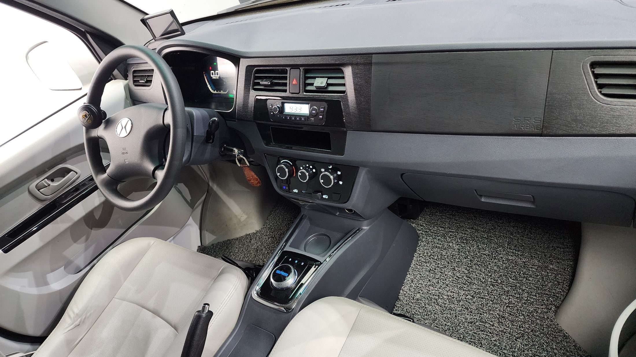 Xin yuan ET VAN 2023