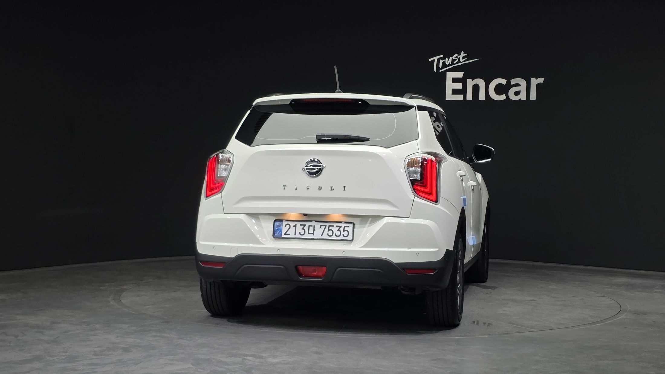 SSANGYONG TIVOLI VERY NEW 2022