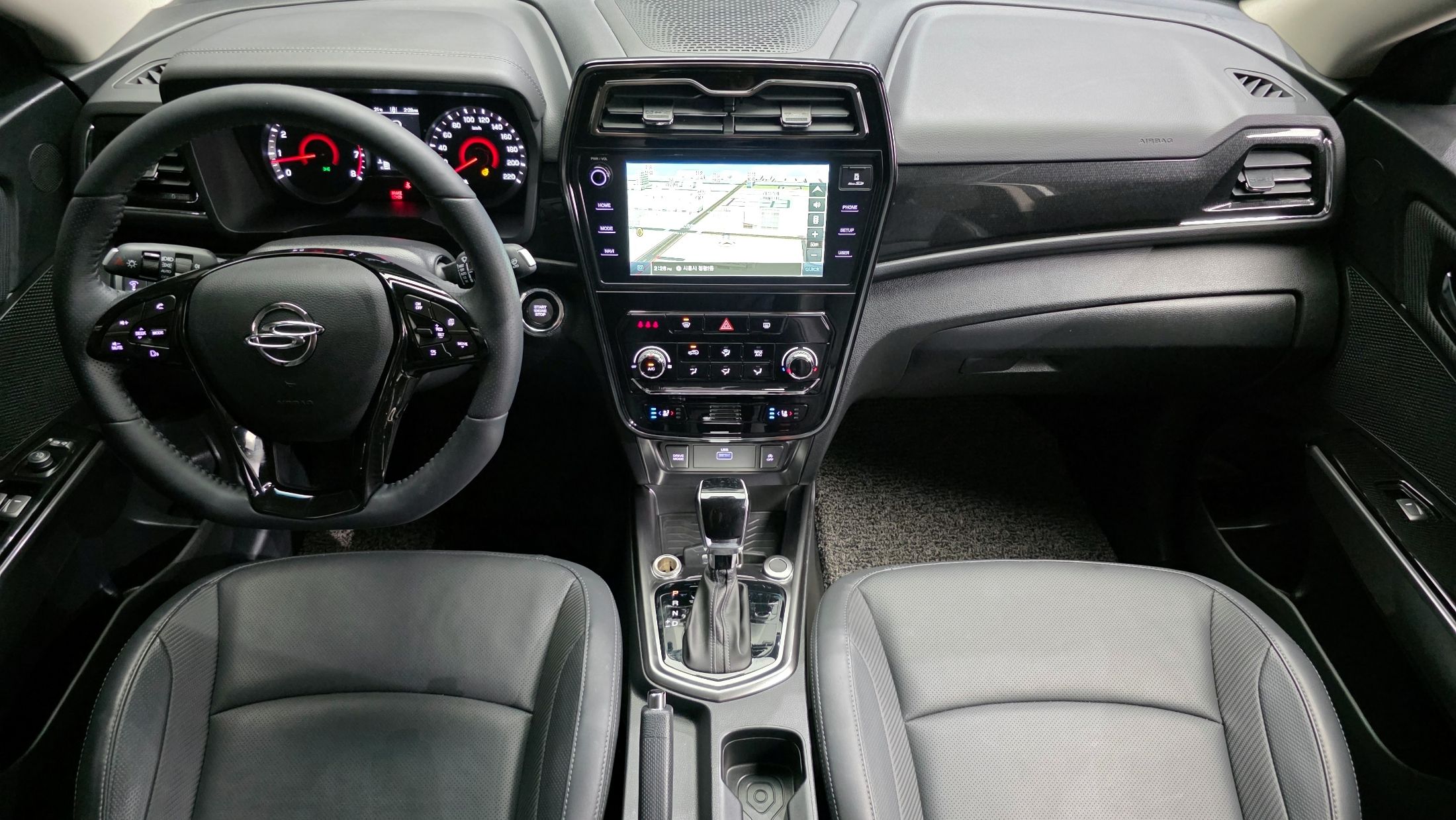 SSANGYONG TIVOLI VERY NEW 2022