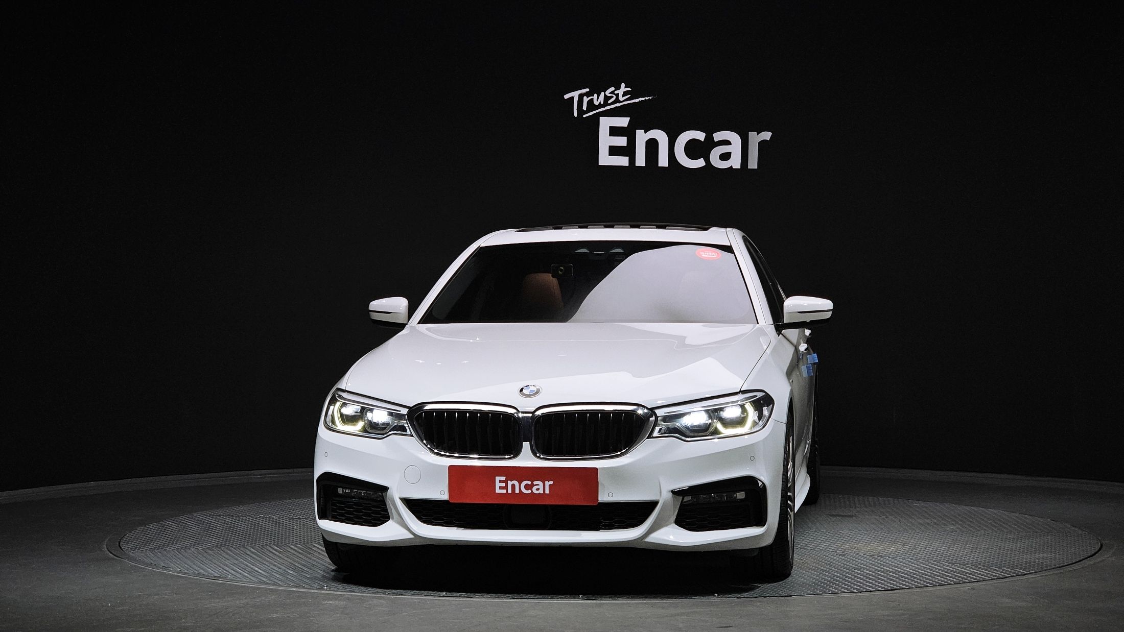 BMW 5-SERIES G30 2018