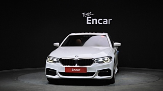BMW 5-SERIES G30 2018