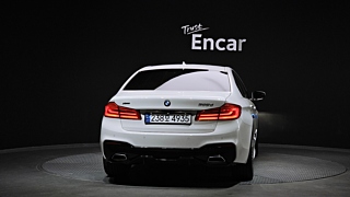 BMW 5-SERIES G30 2018