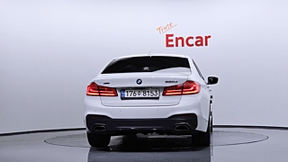 BMW 5-SERIES G30 2017