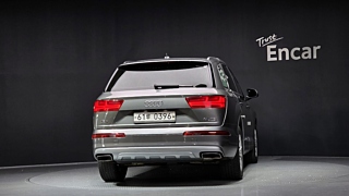 AUDI Q7 4M 2016