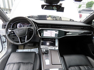 AUDI A7 4K 2020
