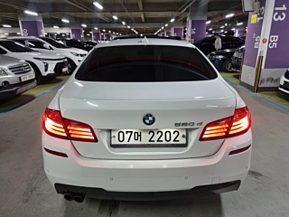 BMW 5-SERIES F10 2016